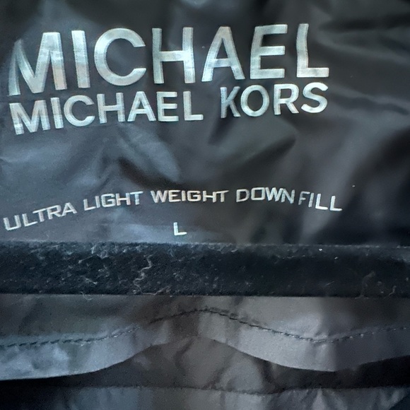 Michael Kors puffer jacket with knit sleeves: large - Picture 2 of 2